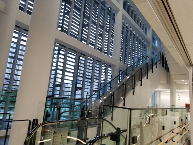 港区スポーツセンター 館内